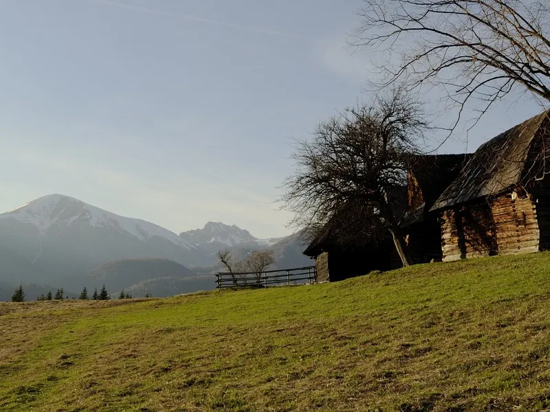 Šíp and the Podšíp log cabin hamlet